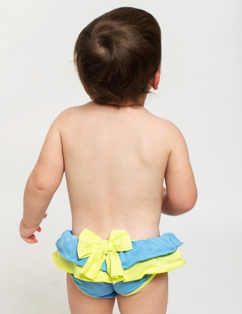 culetin Culetin para baño de niña sostenible material 100% reciclado - Buariki -  Kiribati – KIRIBATI
