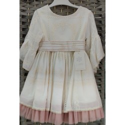 vestido con manga lino bordado
