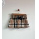 sudadera perro y falda/pantalon burberry